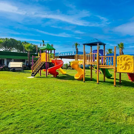 Granada Luxury - Family Kids Concept